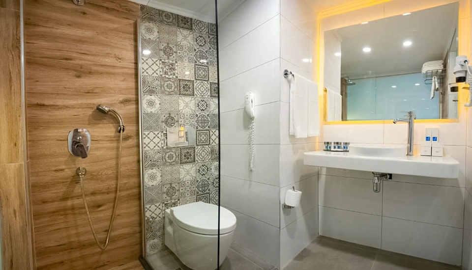 هتل له بلو کوش آداسی